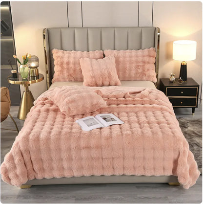 Luxurious Dual-Layer Cozy Fur Blanket