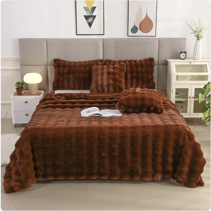 Luxurious Dual-Layer Cozy Fur Blanket